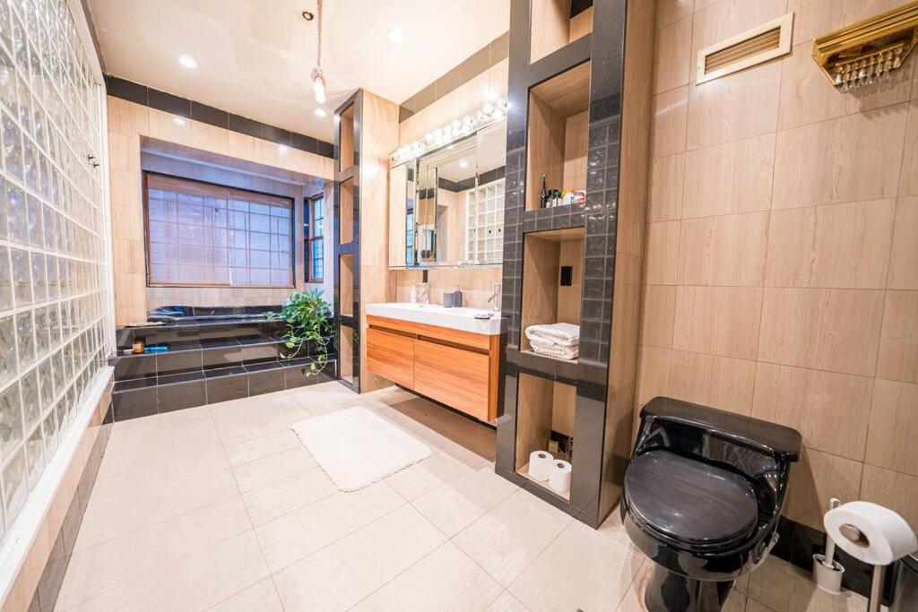 Casa de Férias Private Gramercy Townhouse 3br 3ba With Terrace *